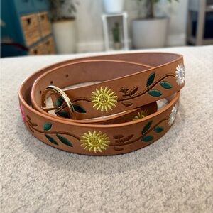 Embroidered Floral Brown Belt